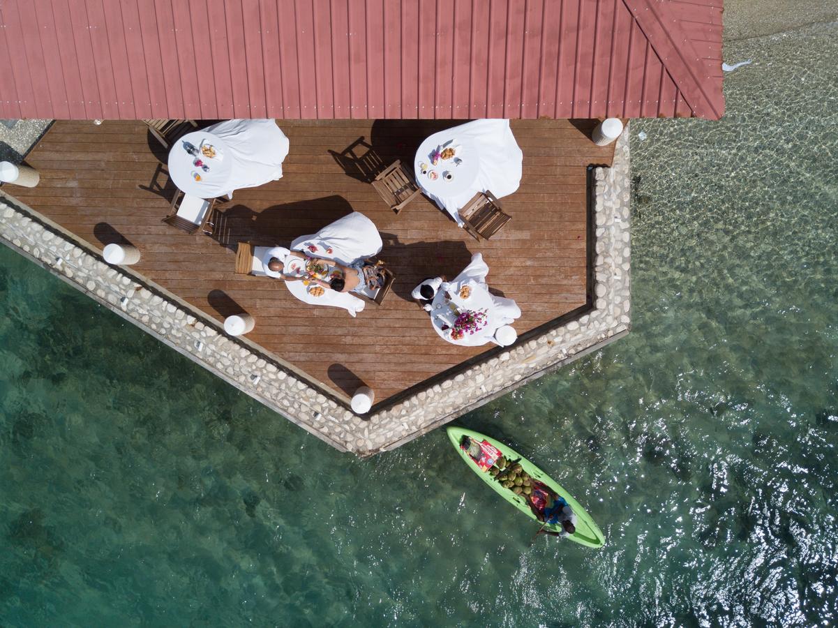 Moulin Sur Mer Beach Resort Montrouis Exterior photo