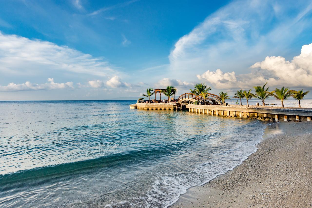 Moulin Sur Mer Beach Resort Montrouis Exterior photo
